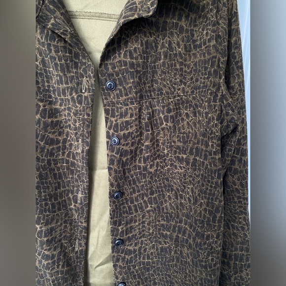 90s Alligator Print Light Jacket (10) - Picture 14 of 16